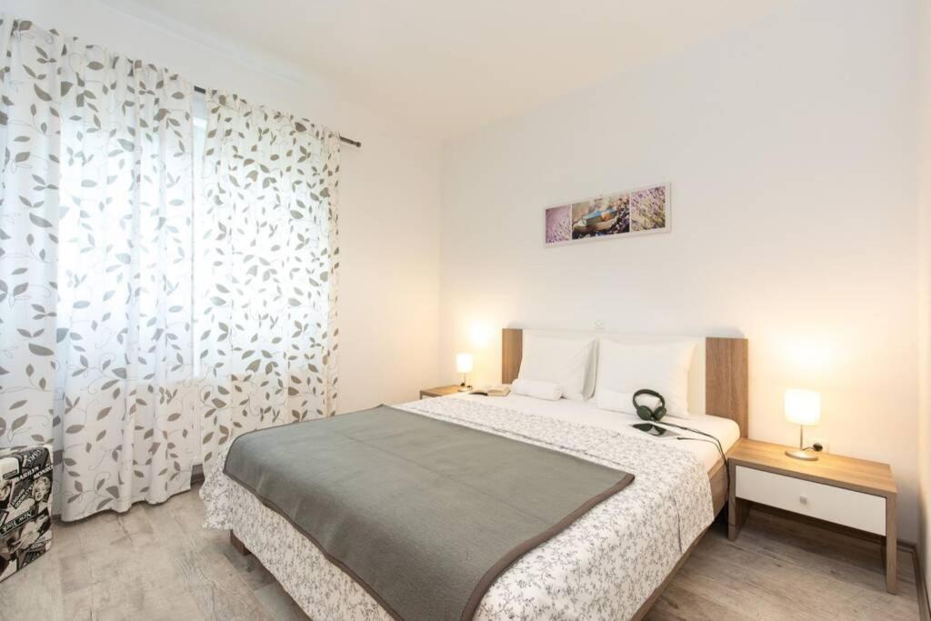 Apartments Doris, Krk Кърк Екстериор снимка