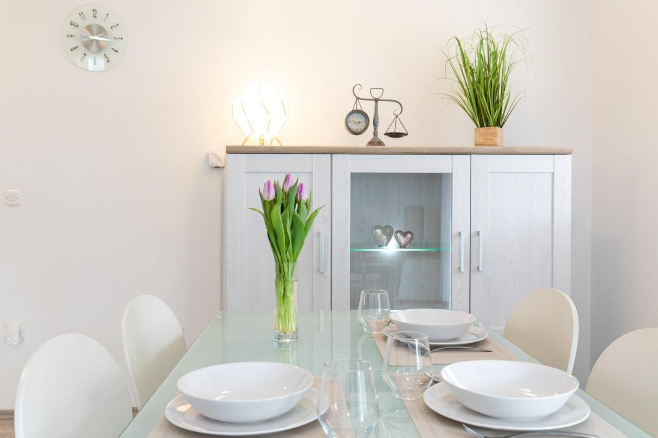 Apartments Doris, Krk Кърк Екстериор снимка